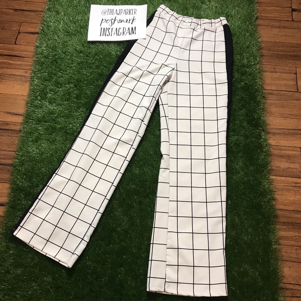 Black White Stripe Grid Fashion Nova Pants - Picture 1 of 5